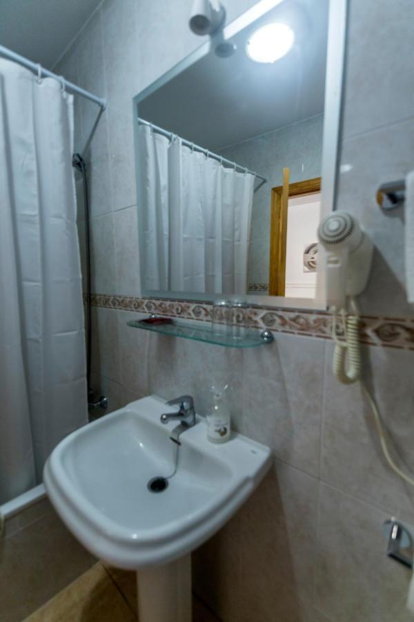 Hostal San Ramon Marbella Dış mekan fotoğraf