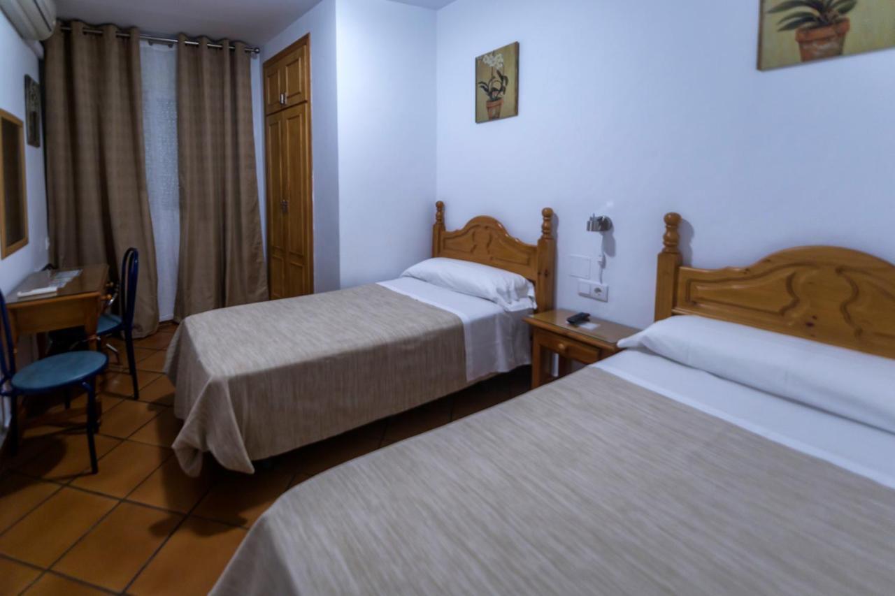 Hostal San Ramon Marbella Dış mekan fotoğraf