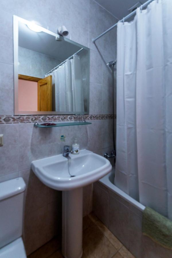 Hostal San Ramon Marbella Dış mekan fotoğraf